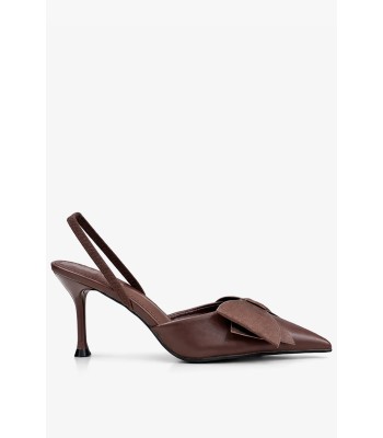 Καφέ μυτερή γόβα slingback με φιόγκο