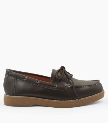 Καφέ loafer με κορδόνια και καφέ σόλα