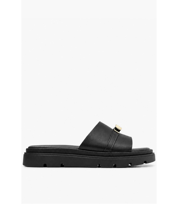 Μαύρα flatform με χρυσό διακοσμητικό