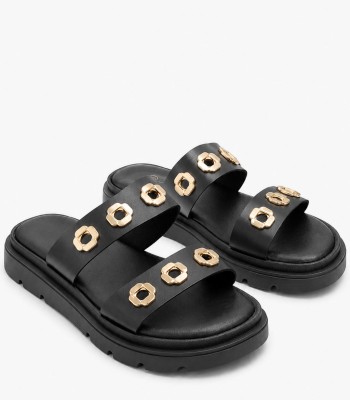 Μαύρο flatform με χρυσά διακοσμητικά στοιχεία