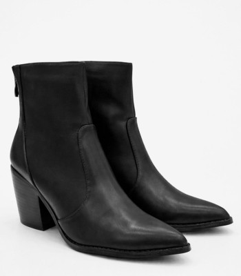Μαύρο ankle boot με χοντρό τακούνι και μύτη