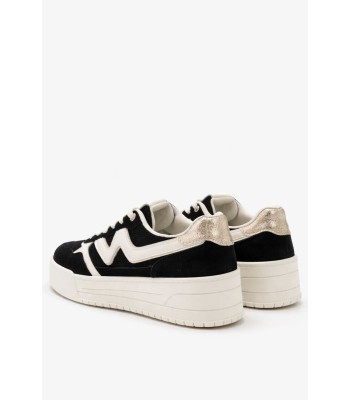 Μαύρο sneaker με λευκές λεπτομέρειες