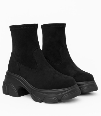 Μαύρο μποτάκι sock με χοντρή σόλα
