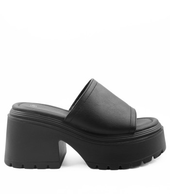 Flatform mule σε μαύρο χρώμα με χοντρό τακούνι και φαρδιά φάσα