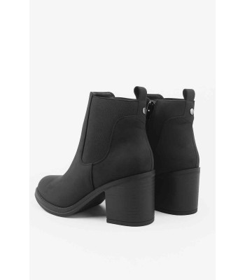 Μαύρο ankle boot με χοντρό τακούνι και ελαστικά πλαϊνά