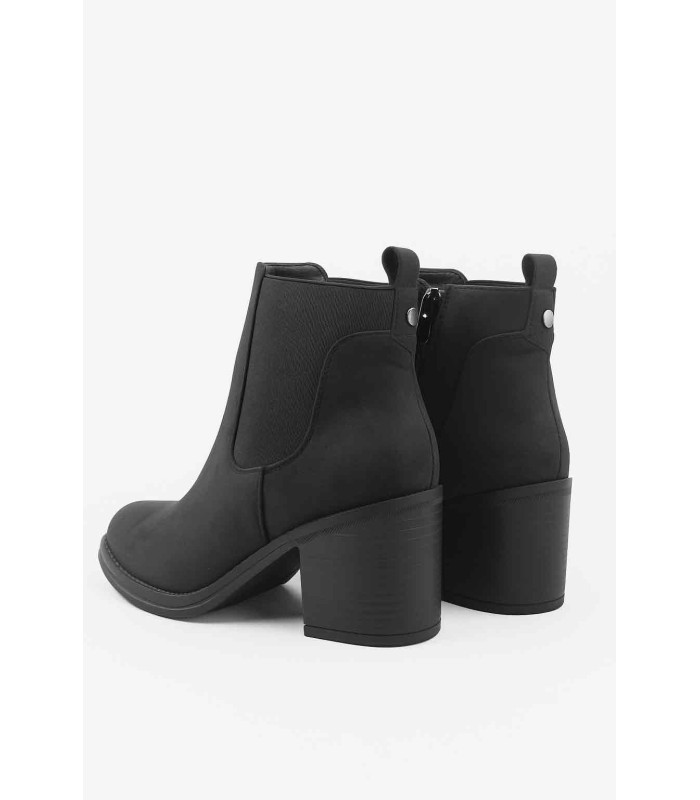 Μαύρο ankle boot με χοντρό τακούνι και ελαστικά πλαϊνά