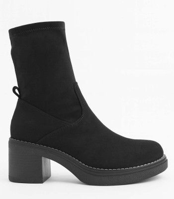 Μάυρο suede μποτάκι με χοντρό τακούνι