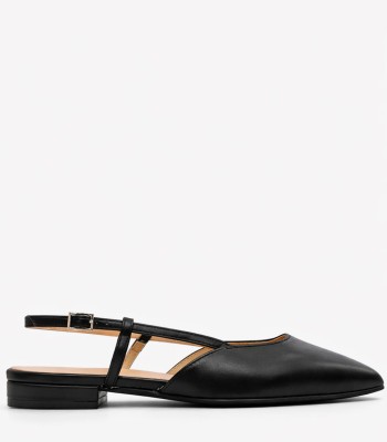 Μαύρα slingback flats με μυτερή μύτη
