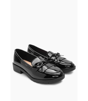 Μαύρο loafer με κρόσσια και χαμηλό τακούνι