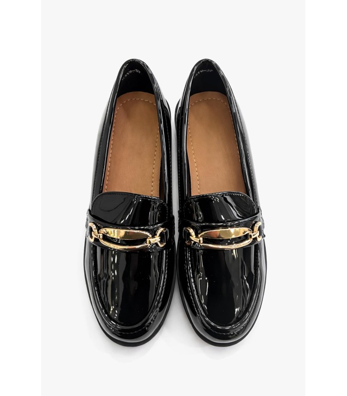 Μαύρο λουστρίνι loafer με μεταλλική λεπτομέρεια