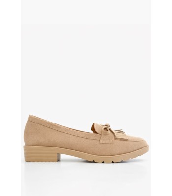 Μπεζ loafer με χοντρό τακούνι και κρόσσια