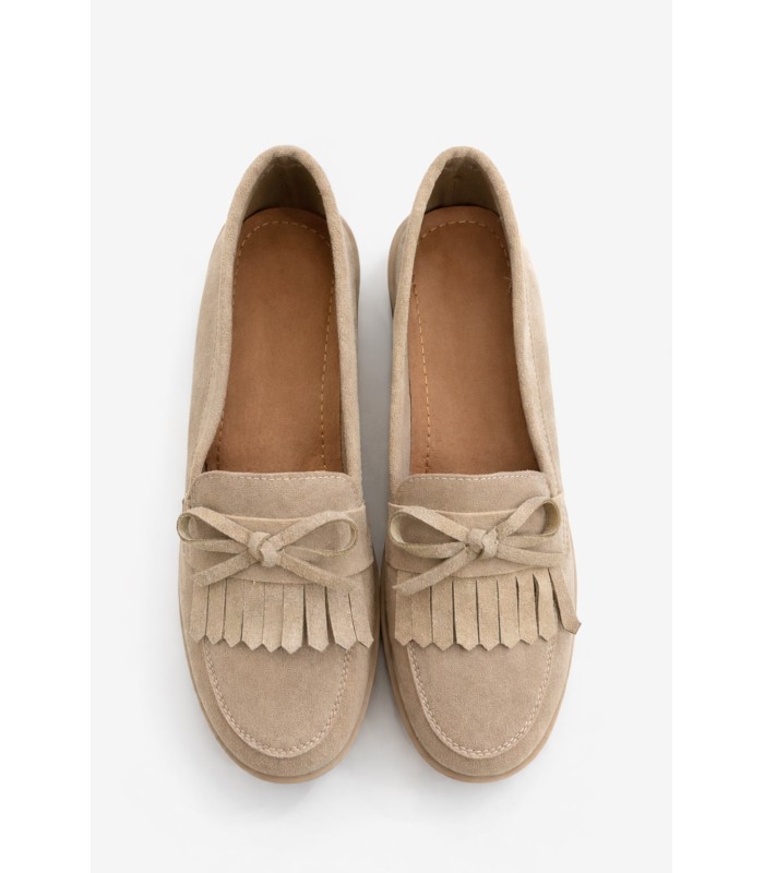 Μπεζ loafer με χοντρό τακούνι και κρόσσια