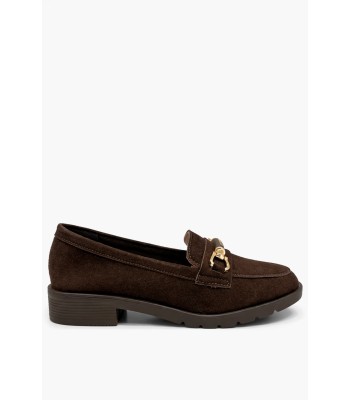 Καφέ loafer με χρυσή διακριτική αγκράφα