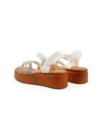Λευκό flatform με στρας και λουράκι στον αστράγαλο