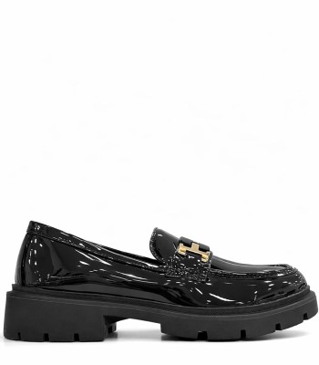 Μαύρο loafer λουστρίνι με chunky σόλα