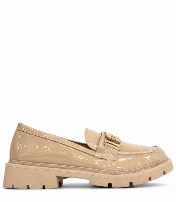 Μπεζ loafer λουστρίνι με chunky σόλα
