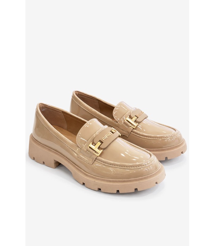 Μπεζ loafer λουστρίνι με chunky σόλα