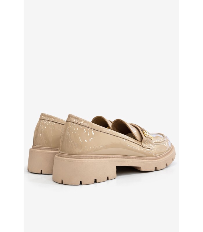 Μπεζ loafer λουστρίνι με chunky σόλα