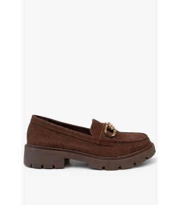 Καφέ loafer suede με μεταλλική αγκράφα και chunky σόλα