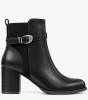 Μαύρα ankle boots με χρυσή αγκράφα και χοντρό τακούνι