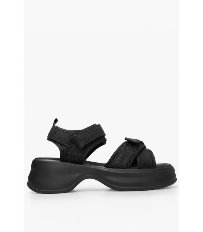 Μαύρο flatform σανδάλι με αυτοκόλλητα δεσίματα
