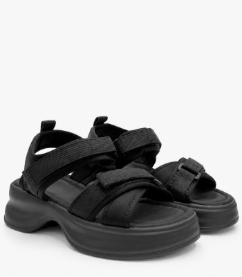 Μαύρο flatform σανδάλι με αυτοκόλλητα δεσίματα