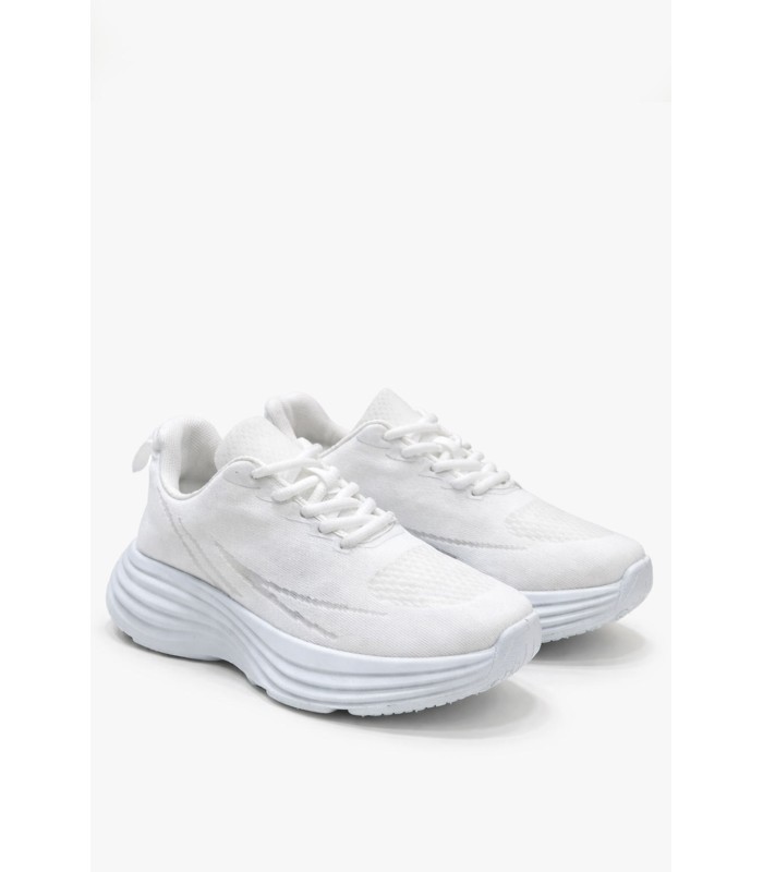 Λευκό υφασμάτινο sneaker με χοντρή σόλα