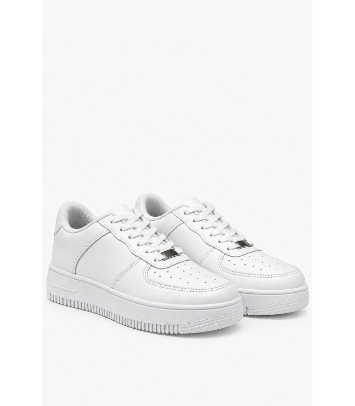 Λευκά sneakers με χοντρή σόλα