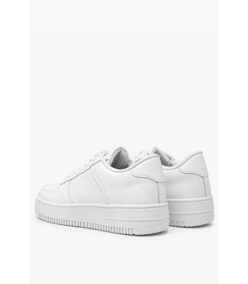 Λευκά sneakers με χοντρή σόλα