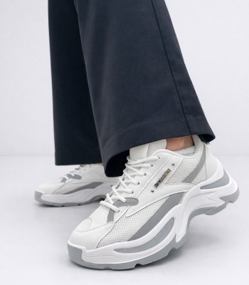 Λευκό mesh sneaker με chunky σόλα