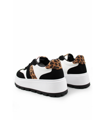 Δίπατα μαύρα sneakers με λεοπαρ λεπτομέρεια