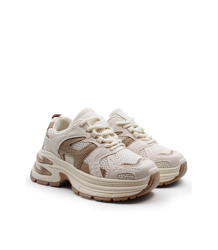 Μπεζ chunky sneakers σε συνδυασμό χρωμάτων