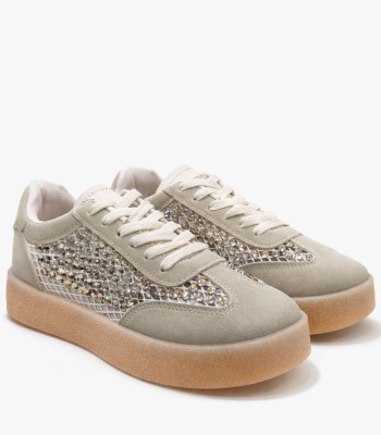 Μπεζ sneaker με στρας και gum σόλα