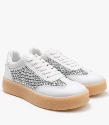 Λευκό sneaker με στρας και gum σόλα