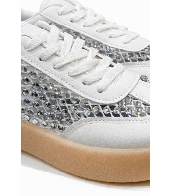 Λευκό sneaker με στρας και gum σόλα