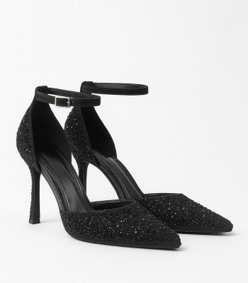 Μαύρη γόβα με ankle strap και στρας