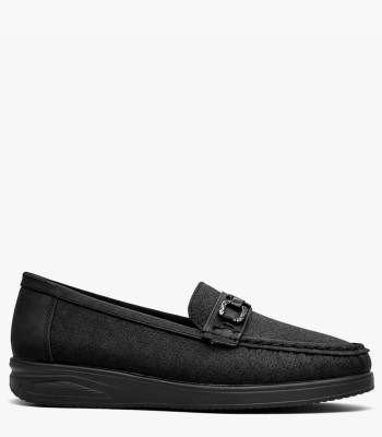 Μαύρο loafer με διακοσμητική αγκράφα και ανατομικό πάτο
