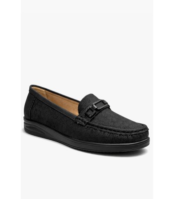 Μαύρο loafer με διακοσμητική αγκράφα και ανατομικό πάτο