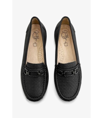 Μαύρο loafer με διακοσμητική αγκράφα και ανατομικό πάτο
