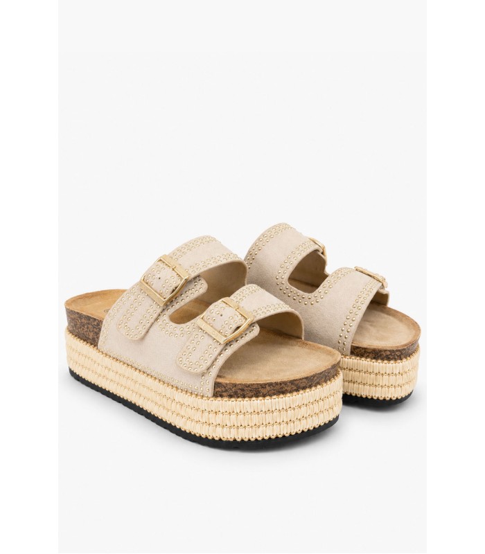 Μπεζ flatform με διπλή αγκράφα και διακοσμητικά τρουκς