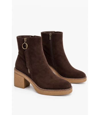 Καφέ ankle boots suede με κρεπ σόλα και διακοσμητικό φερμουάρ