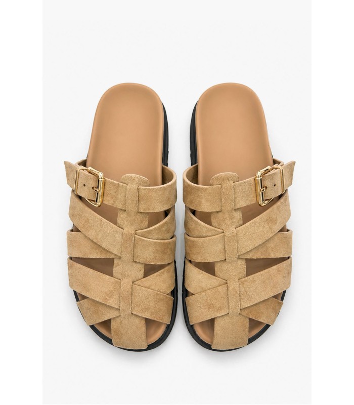 Μπεζ flatform με πλεγμένα λουριά και αγκράφα