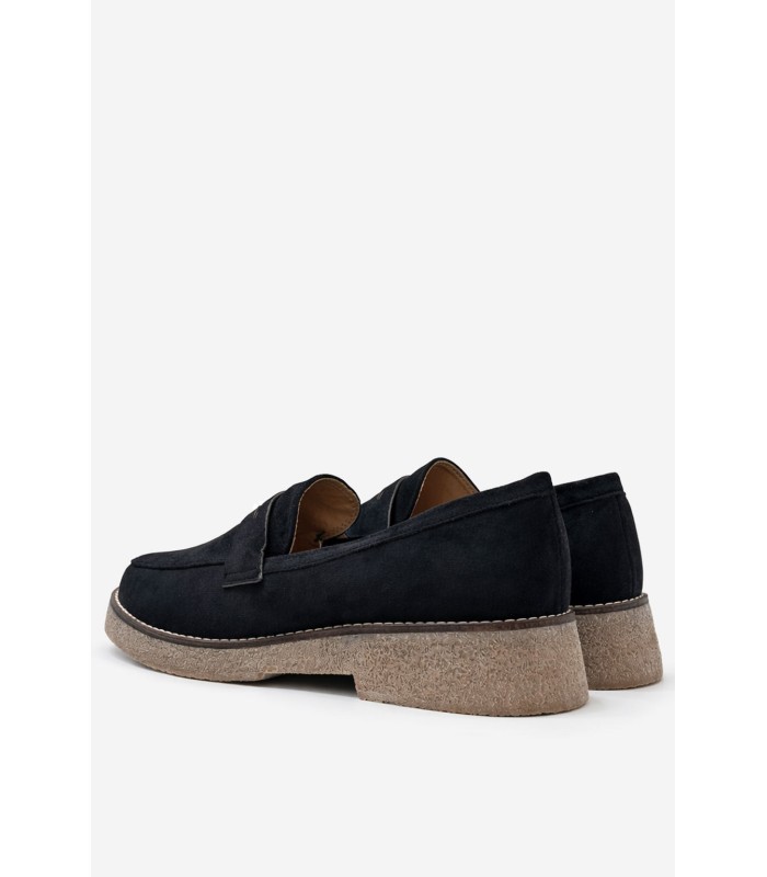 Μαύρο loafer με κρεπ σόλα