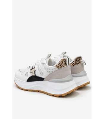 Λευκό sneaker με mesh και χρυσές λεπτομέρειες