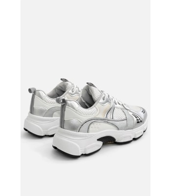 Ασημί sneaker με chunky σόλα και mesh λεπτομέρειες