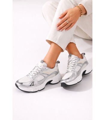 Ασημί sneaker με chunky σόλα και mesh λεπτομέρειες