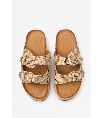 Μπεζ flatform σανδάλι με διπλή αγκράφα