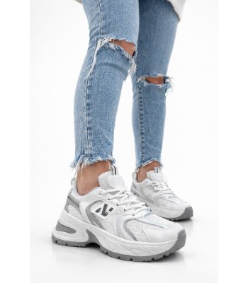 Λευκό sneaker chunky με mesh ύφασμα και γκρι λεπτομέρειες