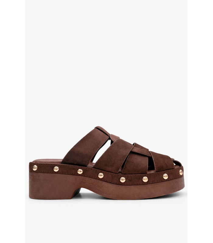 Καφέ flatform mules με πλεγμένες φάσες και τρουκς