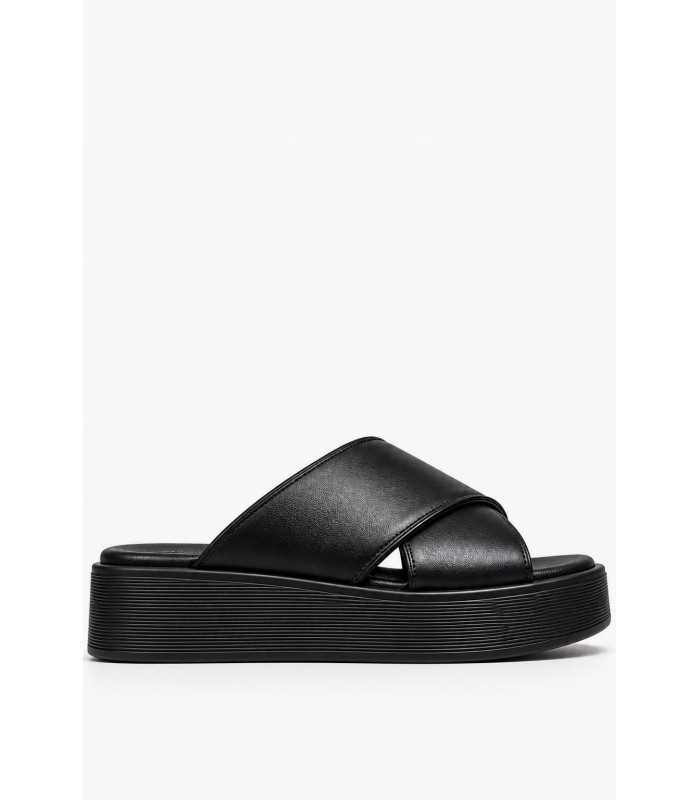 Μαύρο flatform με χιαστί σχέδιο